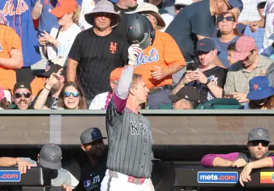 Pete Alonso closing on Darryl Strawberry’s Mets home run record after latest barrage