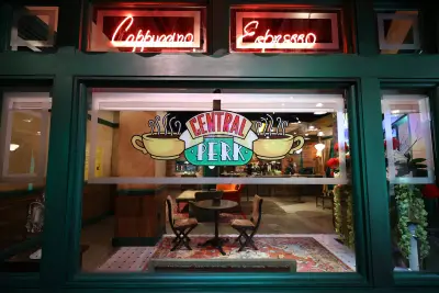 Central Perk from ‘Friends’ opening permanent Times Square location