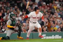 Red Sox survive thriller, beat A’s on 10th inning walk-off by Nick Sogard