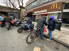 Dozens of new officers will crack down on NYC delivery workers riding e-bikes and mopeds